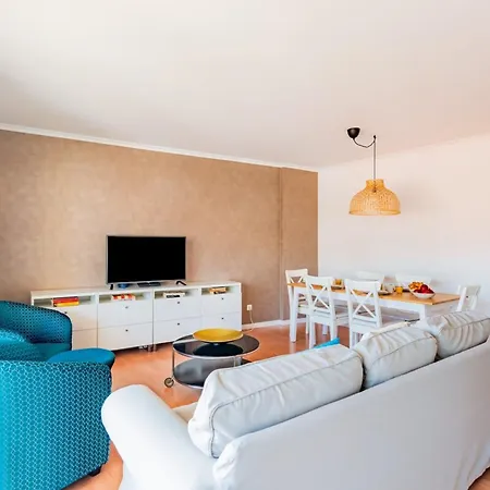 Vibrant Liberdade Living